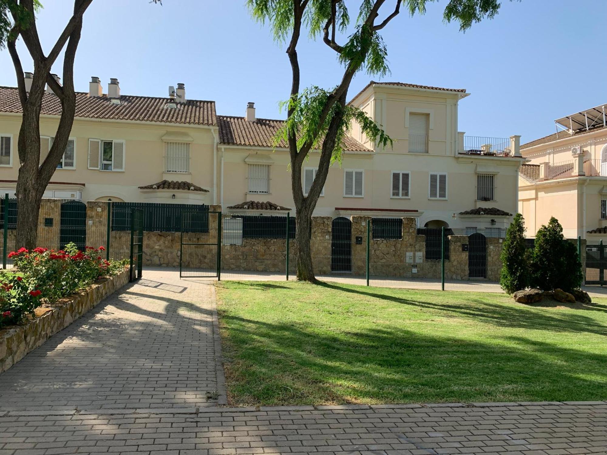 Bonita Casa En Entorno Idilico Villa Tomares Ngoại thất bức ảnh